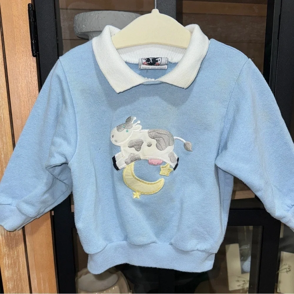 90s Vintage sweater cow jumping over the moon appliqué embroidered toddler knit